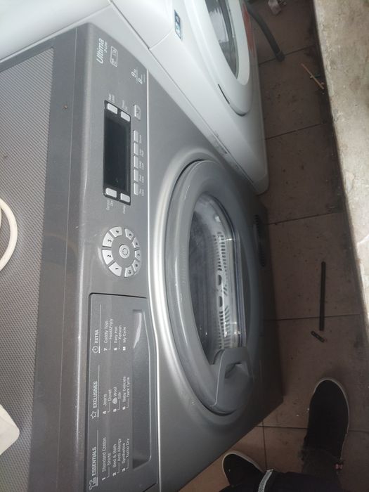 Vând mașină de spălat și uscător rufe