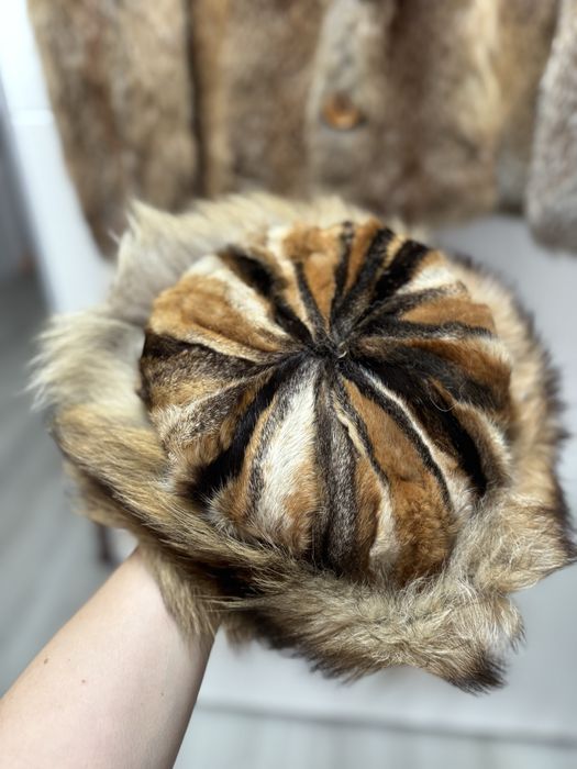 Vand haine de blana naturala vulpe+ caciula