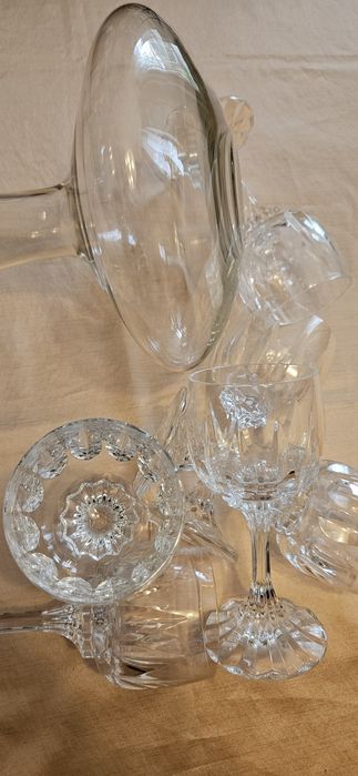 Кристални чаши + карафа