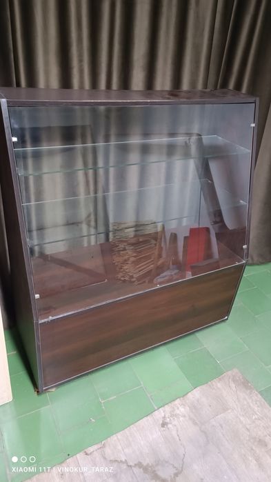 Продам прилавки.