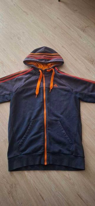 adidas essentials суичер размер S