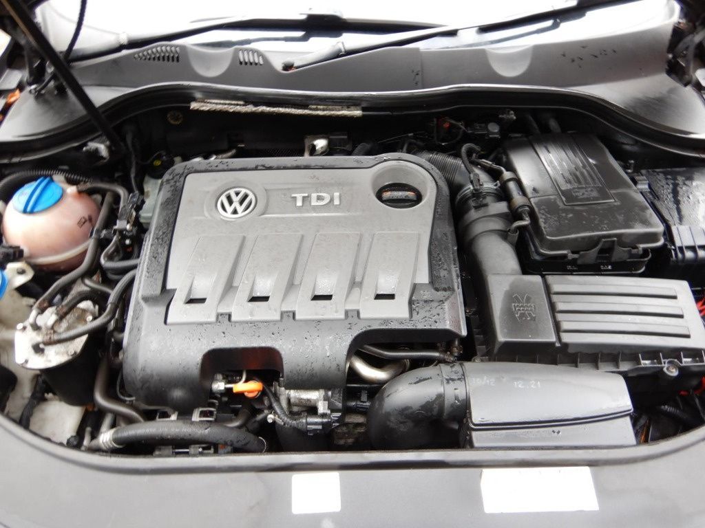 Set amortizoare fata Volkswagen Passat B7 2011 Berlina 2.0 TDI