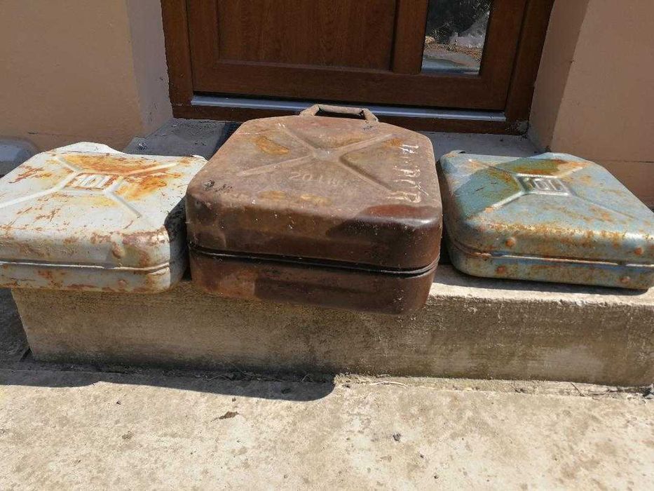 Vind 2 canistre tabla 10 l cu pilnie