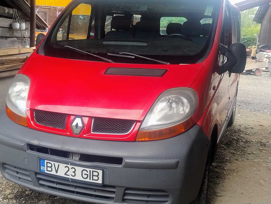 Renault Trafic, 8+1 locuri