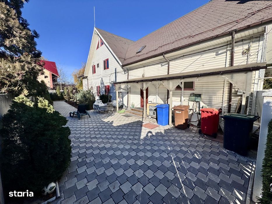 Imobil pretabil locuinta si afacere. Pozitie stradala.