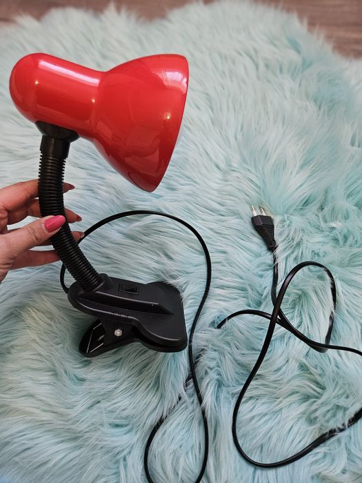 Lampa de birou rosie