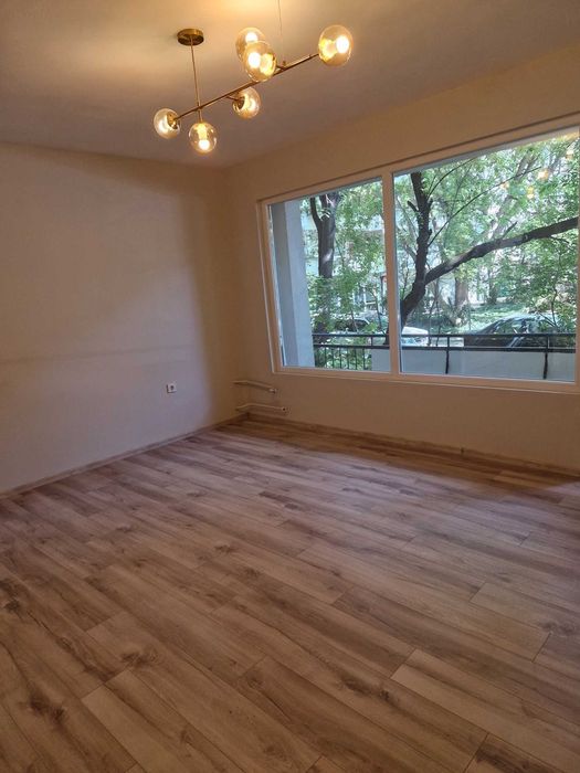 Продава се Тристаен апартамент в Пловдив, Мараша - 87 кв.м за 1598 €/кв.м - Снимка #1
