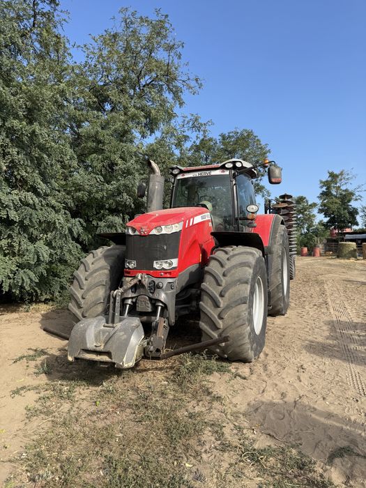 Masaey ferguson 8670