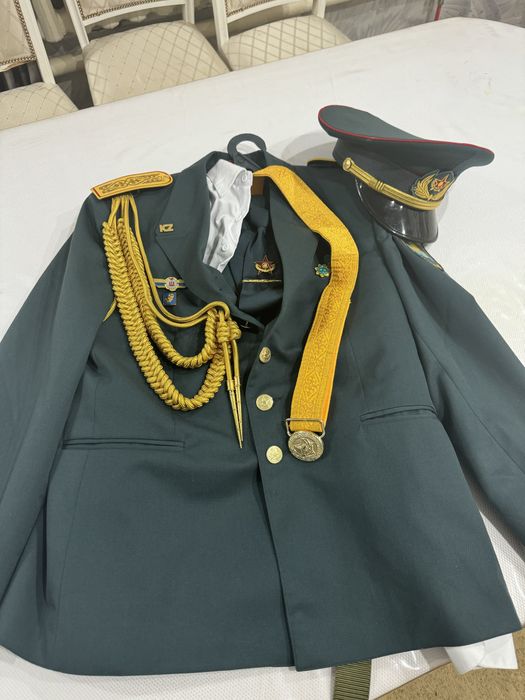 Военная форма продается