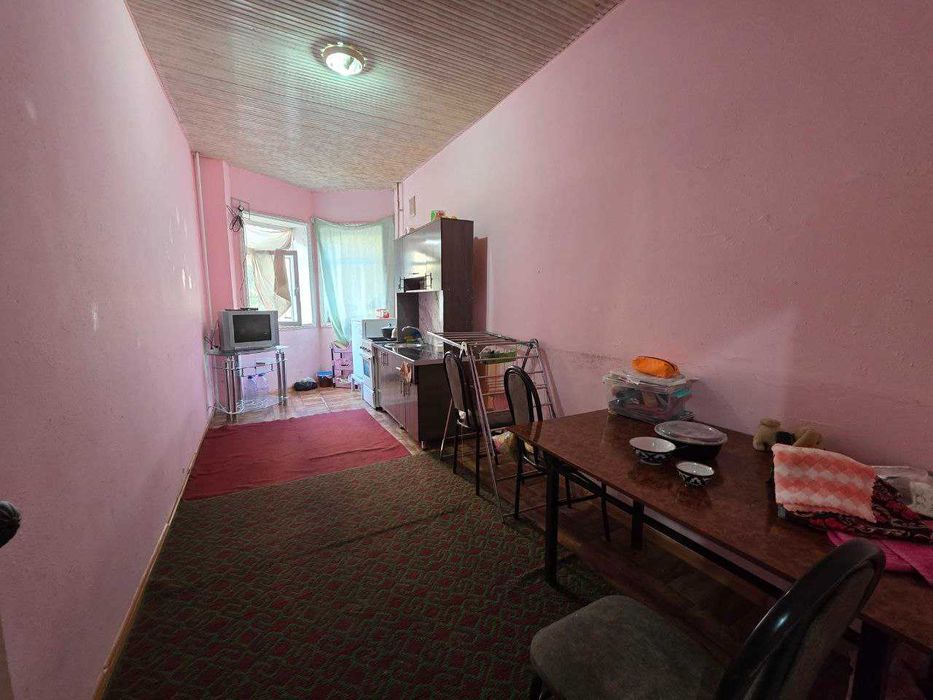 Продаётся 1х комн квартира на 1 этаже Ор-р Пиридастгир