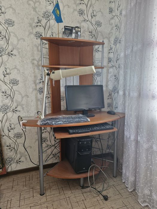 Компьютер процессор и клавиатура  новые.монитор б/у Радиотелефон б/у