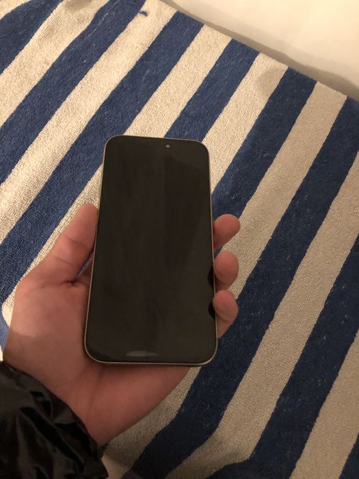 Vand 16 pro max inpecapil de un tb