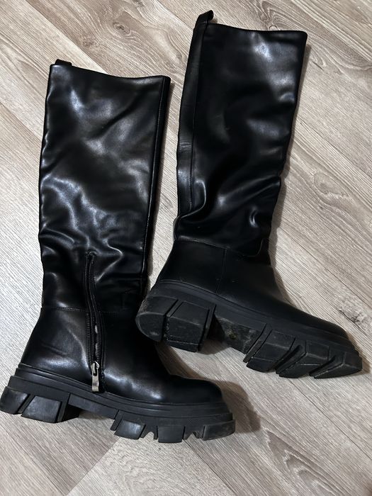 Продам зимние сапоги