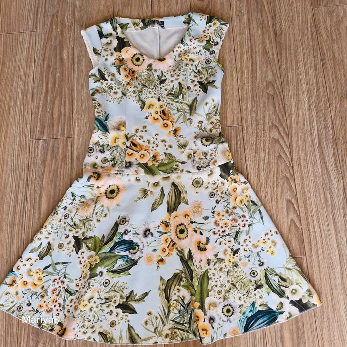 Рокля на цветя ELIZABETH