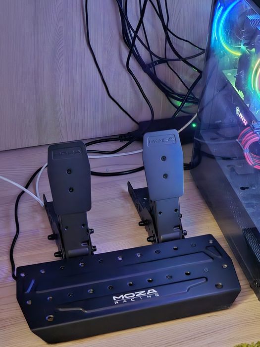 Moza R3 Bundle в идеальном состоянии