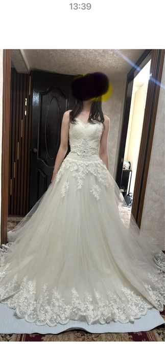 kelin ko'ylak chiroyli urinmagan