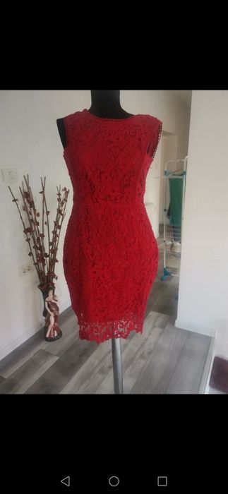 Vând rochie dantela