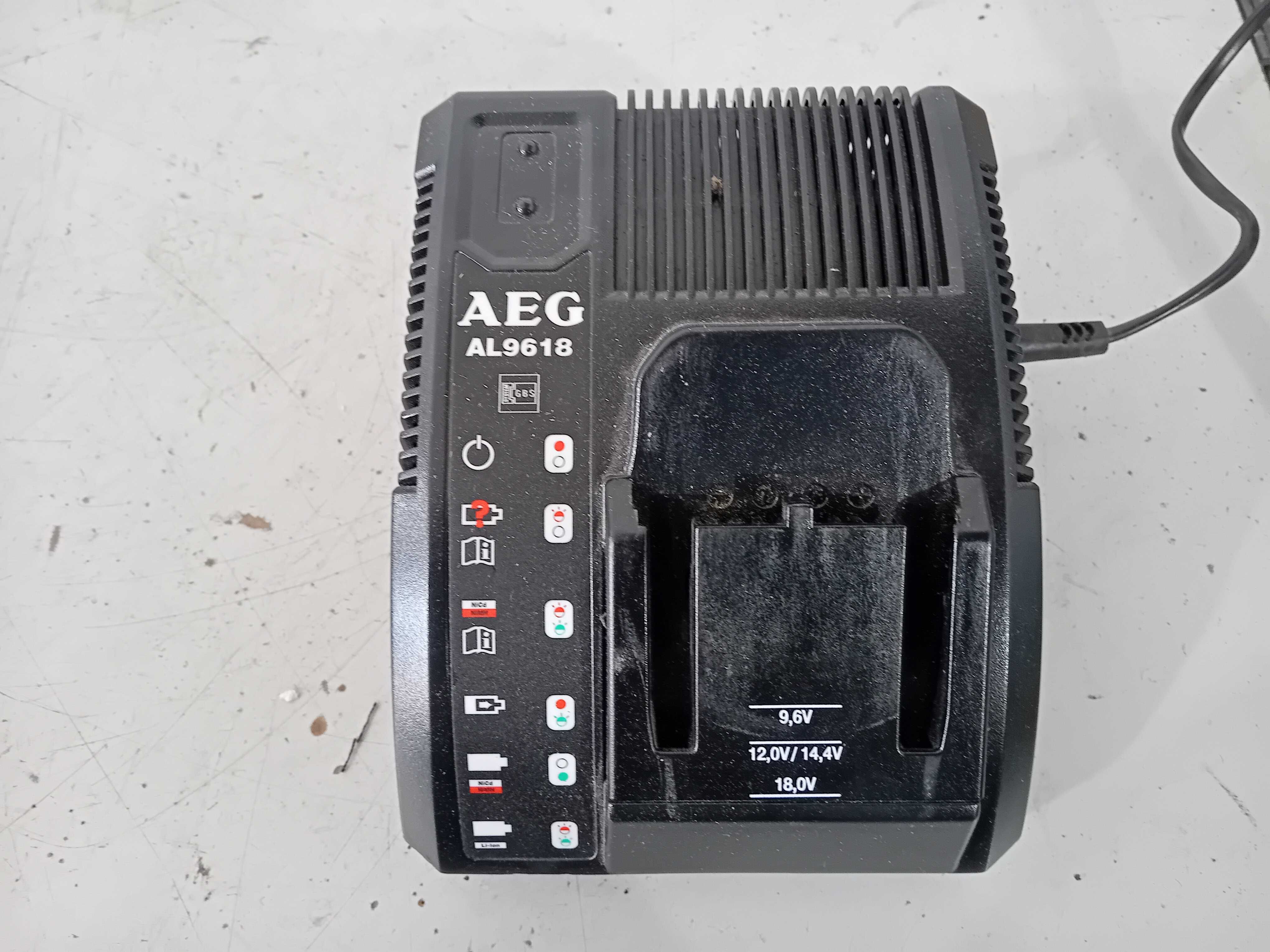 Винтоверт - AEG 12 V