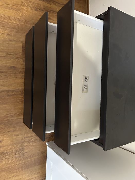 Comoda dormitor Malm
