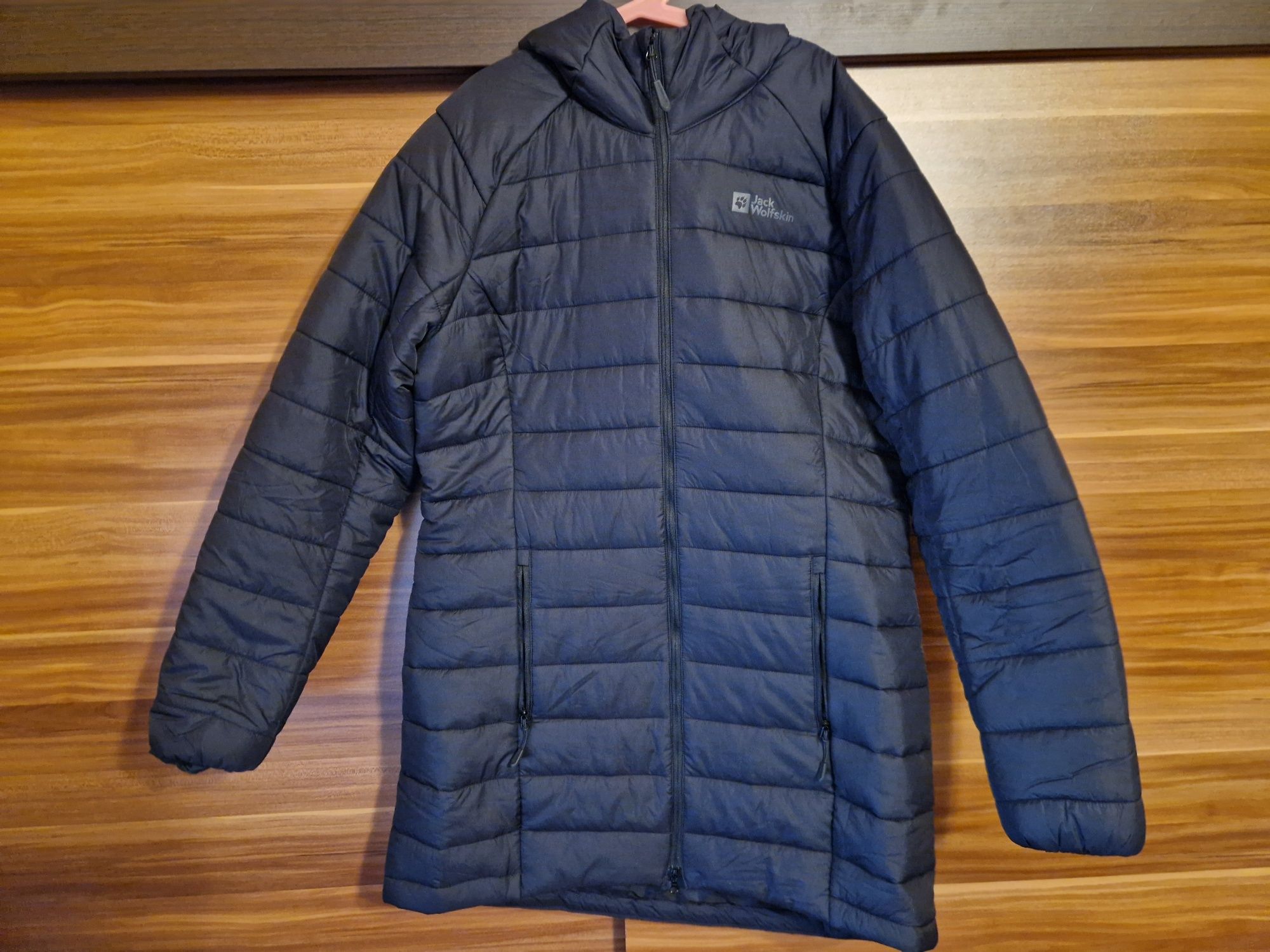 Зимно дамско яке Jack Wolfskin