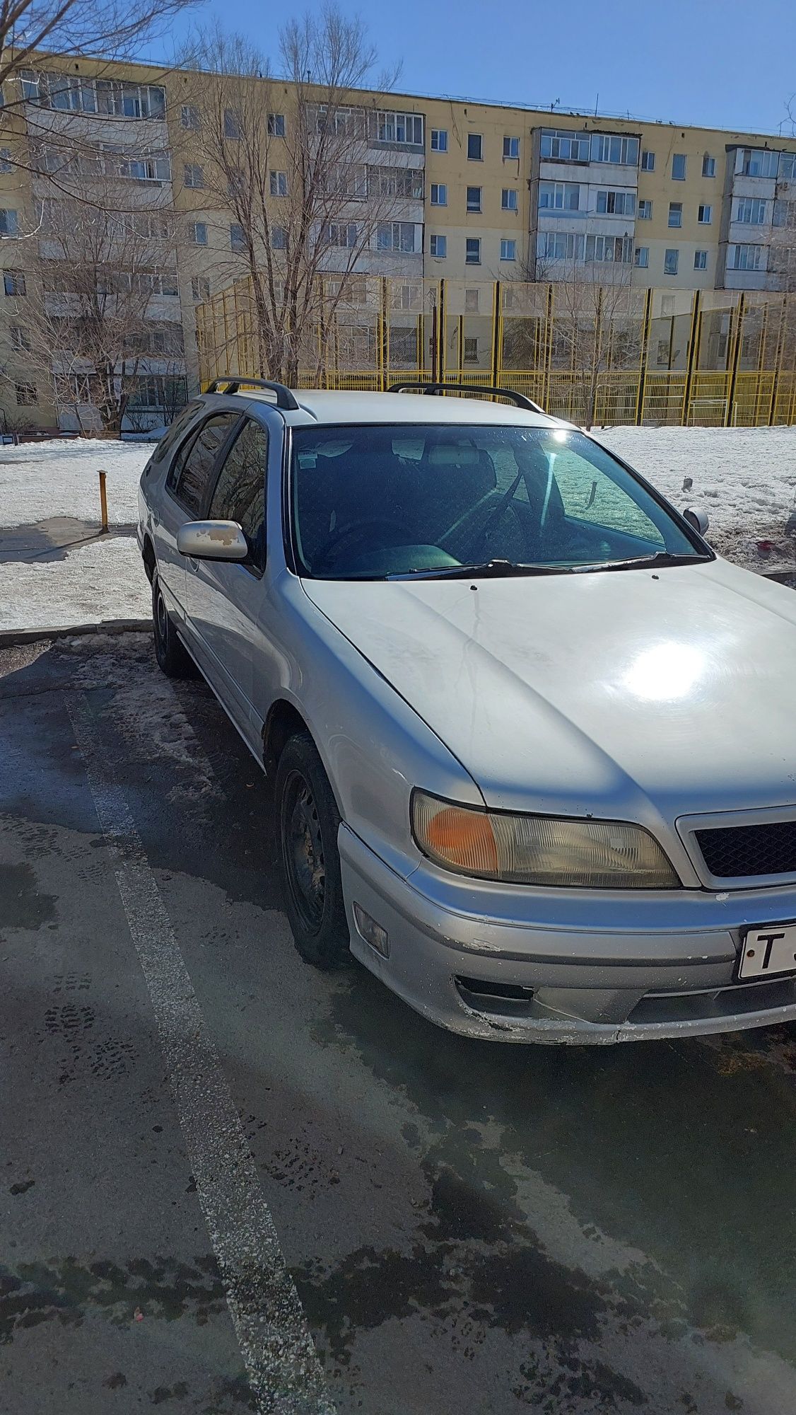 Продам ниссан цефиро универсал 1997гв.vq2.0,