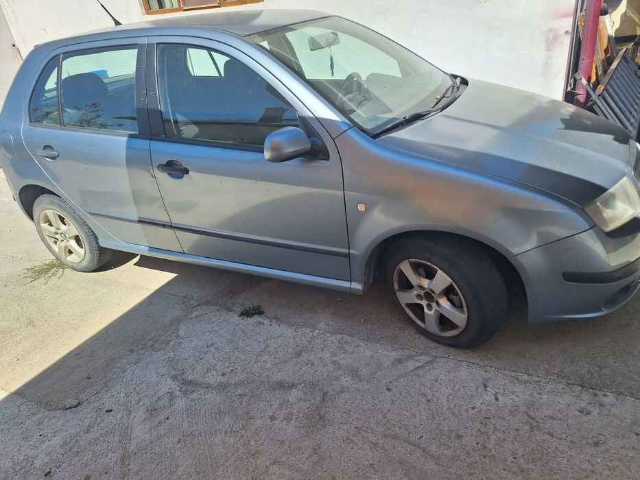 Vând Skoda Fabia 1.4 benzina