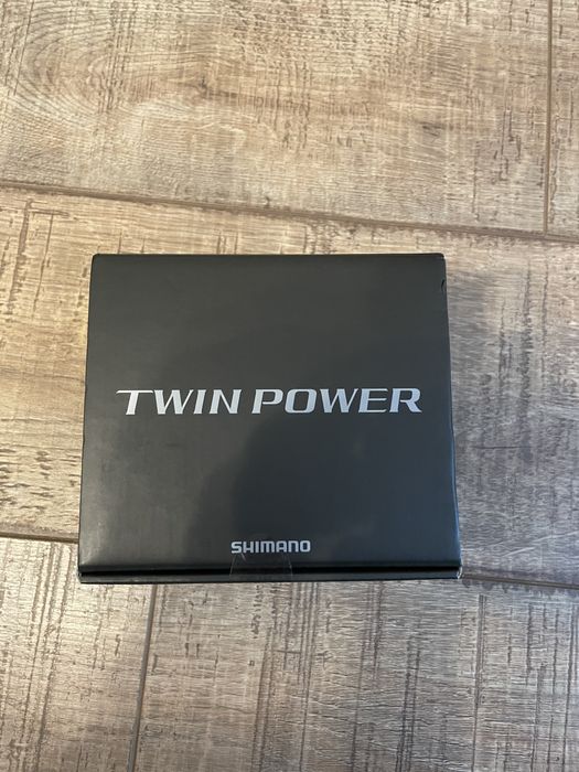Mulineta Shimano Twin Power 4000XG