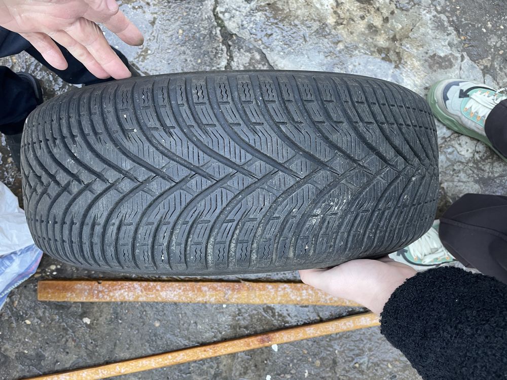 anvelope de iarna 215/60 R16