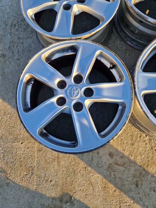 Jante aliaj Toyota Avensis 2005 R16