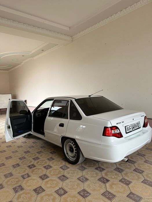Nexia 2 1,6 lyuks