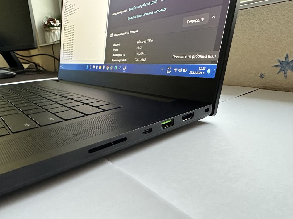 Лаптоп Razer Blade 17 2022 (i7-12800H, RTX3060, 32RAM, 1256 SSD)