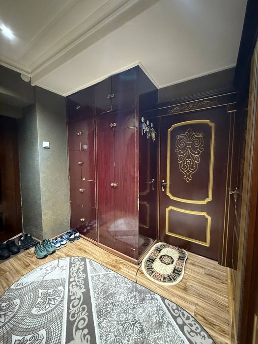 Продаётся 3х комнатная квартира  Юнусабад 8 Кирпичный дом