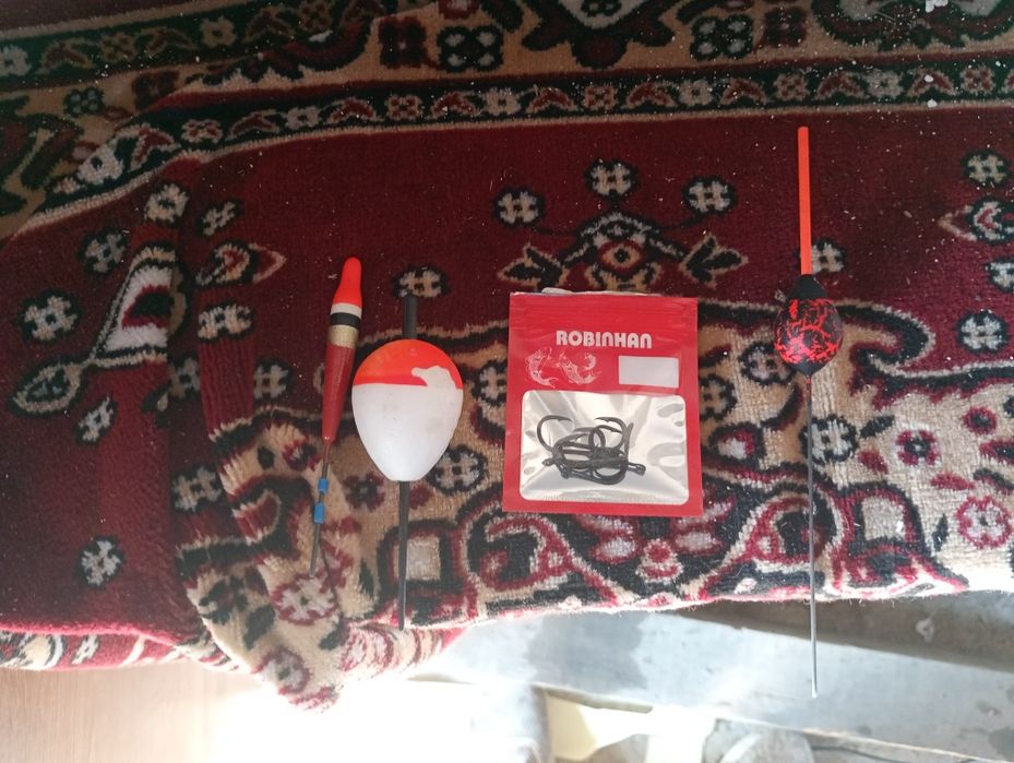 Vând tot ce se vede