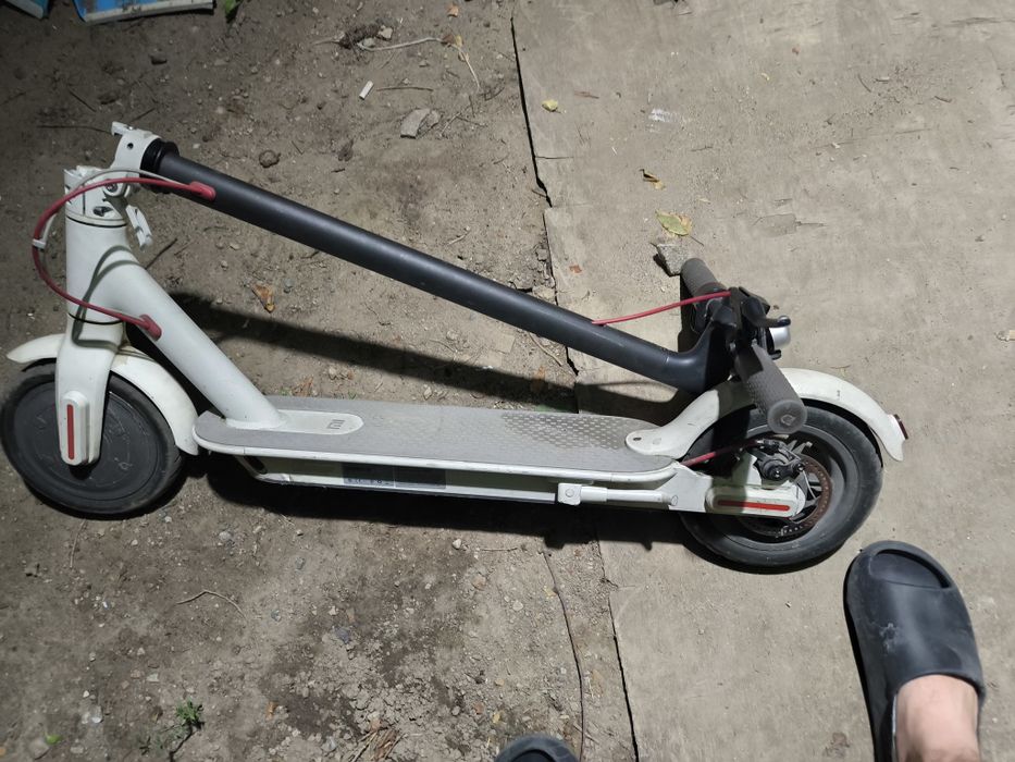Продам бу электросамокат