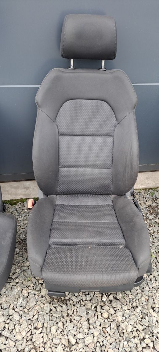 Interior Audi A6 C6 break din material textil cu încălzire scaune fata