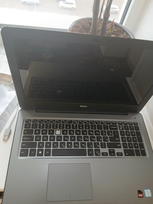 Ноутбук Dell, сенсор экран