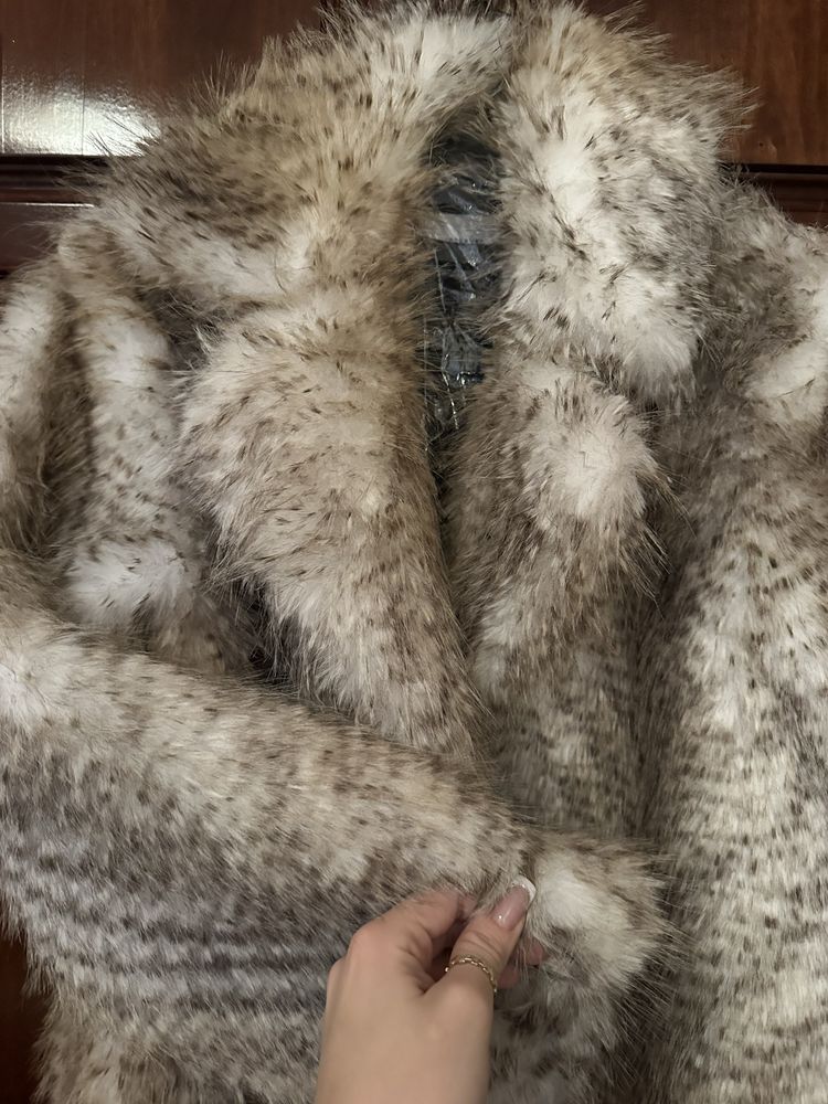 Палто с еко косъм faux fur