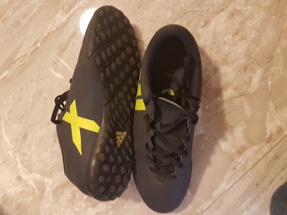 Adidas fotbal mărimea 39