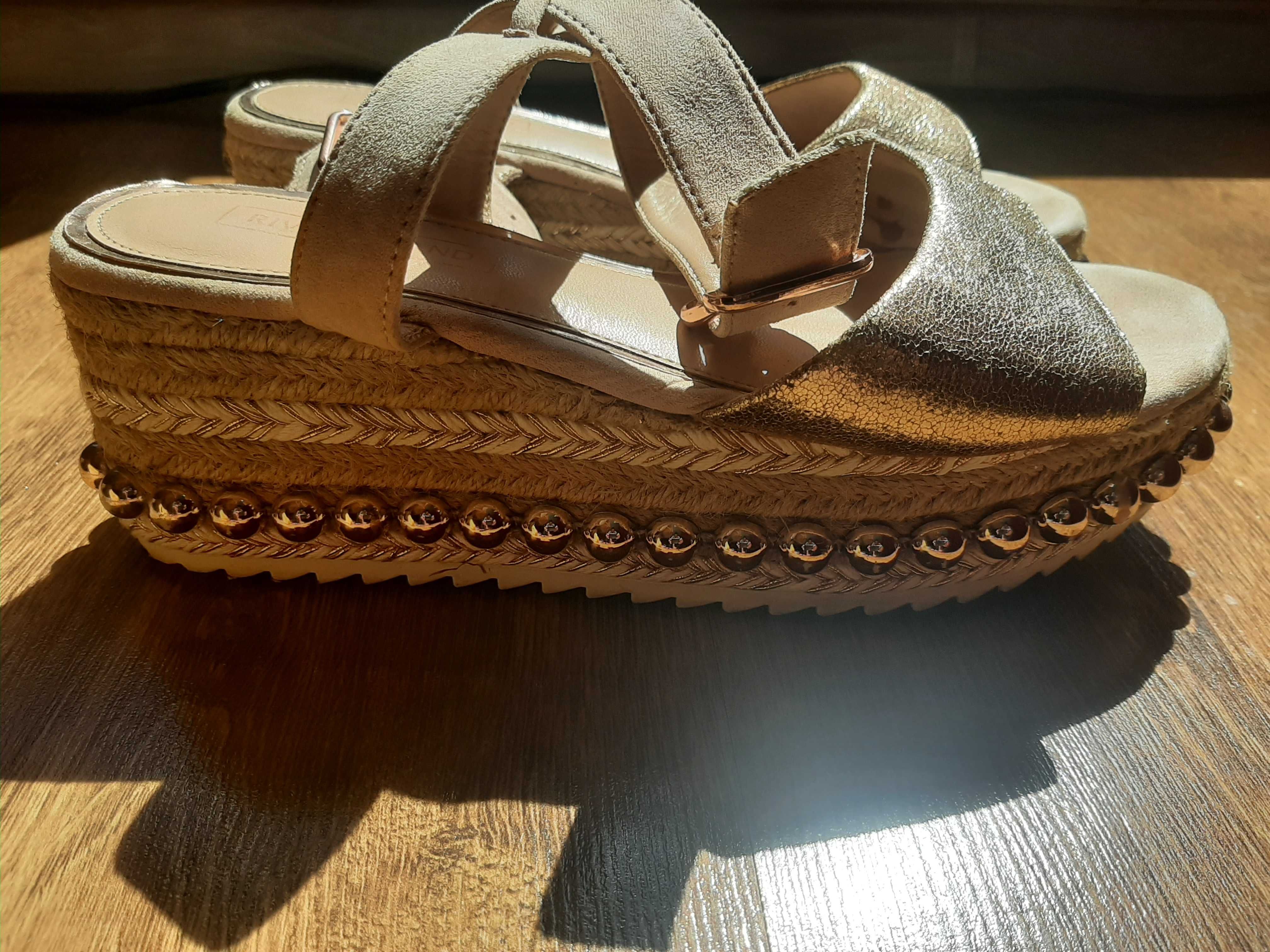 Sandale 38, 24,7 cm