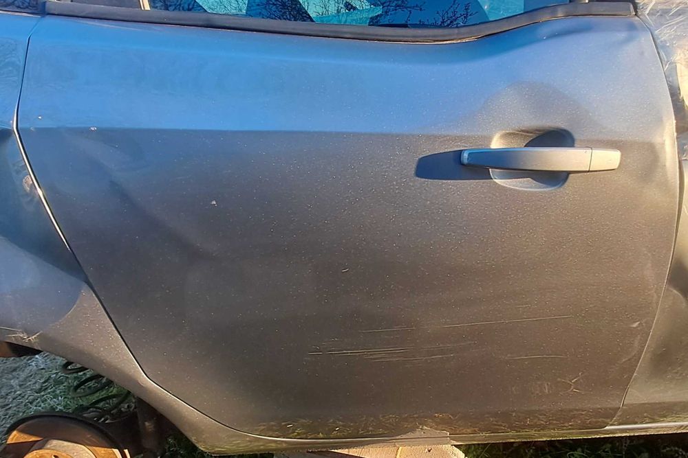 Задна дясна врата и десен калник OPEL MERIVA B Мерива 2011г.