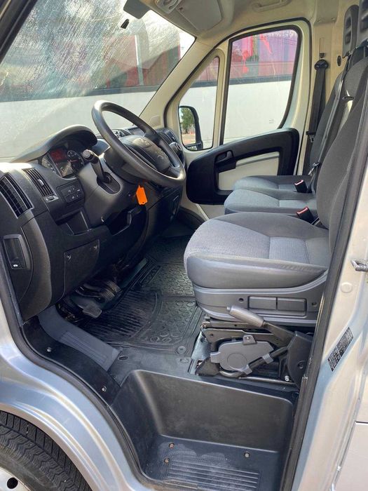 PEUGEOT Boxer 2013 2.3HDi 130 CP E5 6 trepte AC cat. B Recent Adus