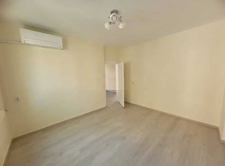 Продава се Етаж от къща в Пловдив, Център - 100 кв.м за 1900 €/кв.м - Снимка #4