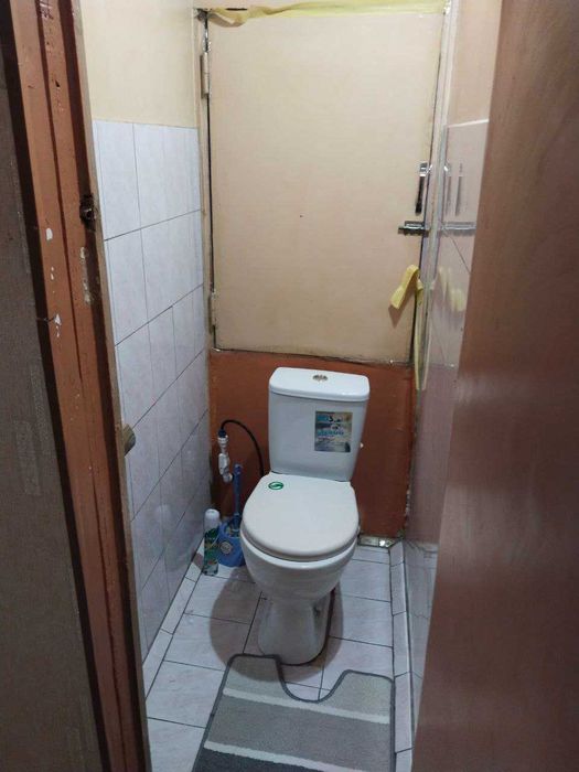 СРОЧНО ПРОДАЁТСЯ 3-комнатная квартира, 3 XONALI UY, M. Ulugbek tumani