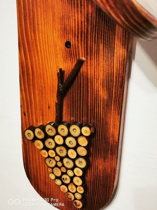 Suport sticle vin perete