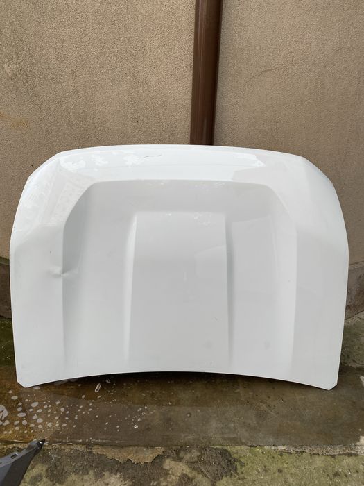 Capota motor Dacia Duster 3 an de la 2024