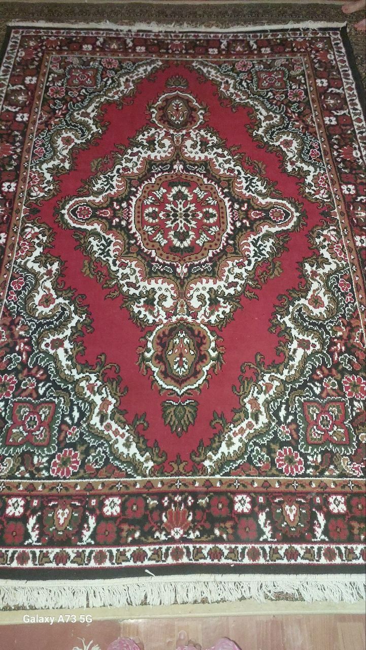 Гиламлар .ЯНГИ.2 та.раз.2*3 метр. Коври, Новие.