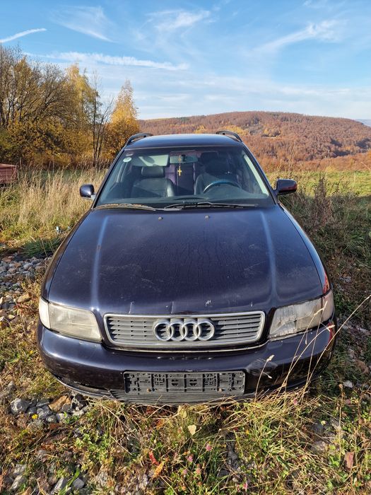 Vând mașină pentru Rabla.