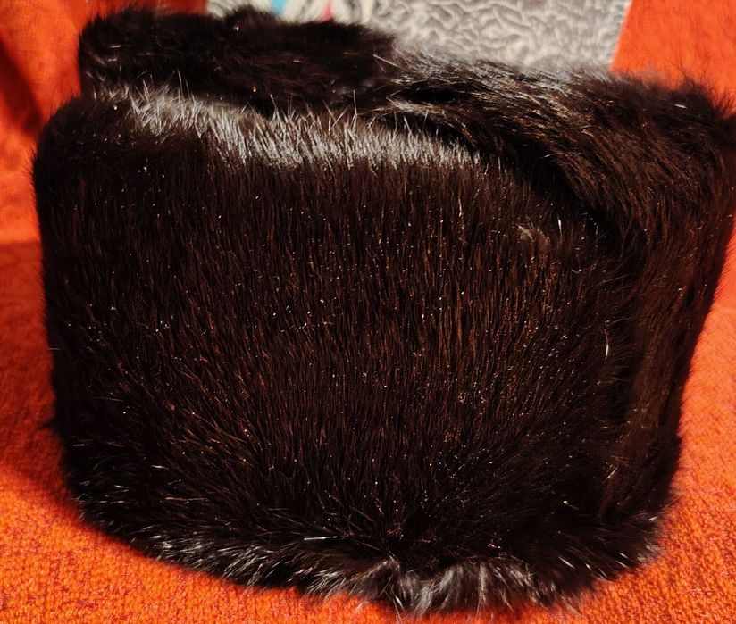 Шапка зимняя мужская меховая  размер 60 новая в коробке с этикеткой