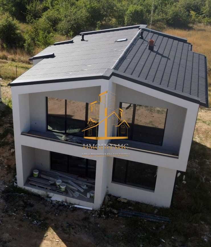 Нова двуетажна къща – м-т Боровец Север, Област Варна (Обява №:316652)