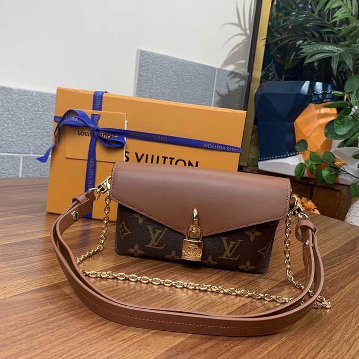 LV черен ключалка на каишка ръчна чанта фузия класически Monogram